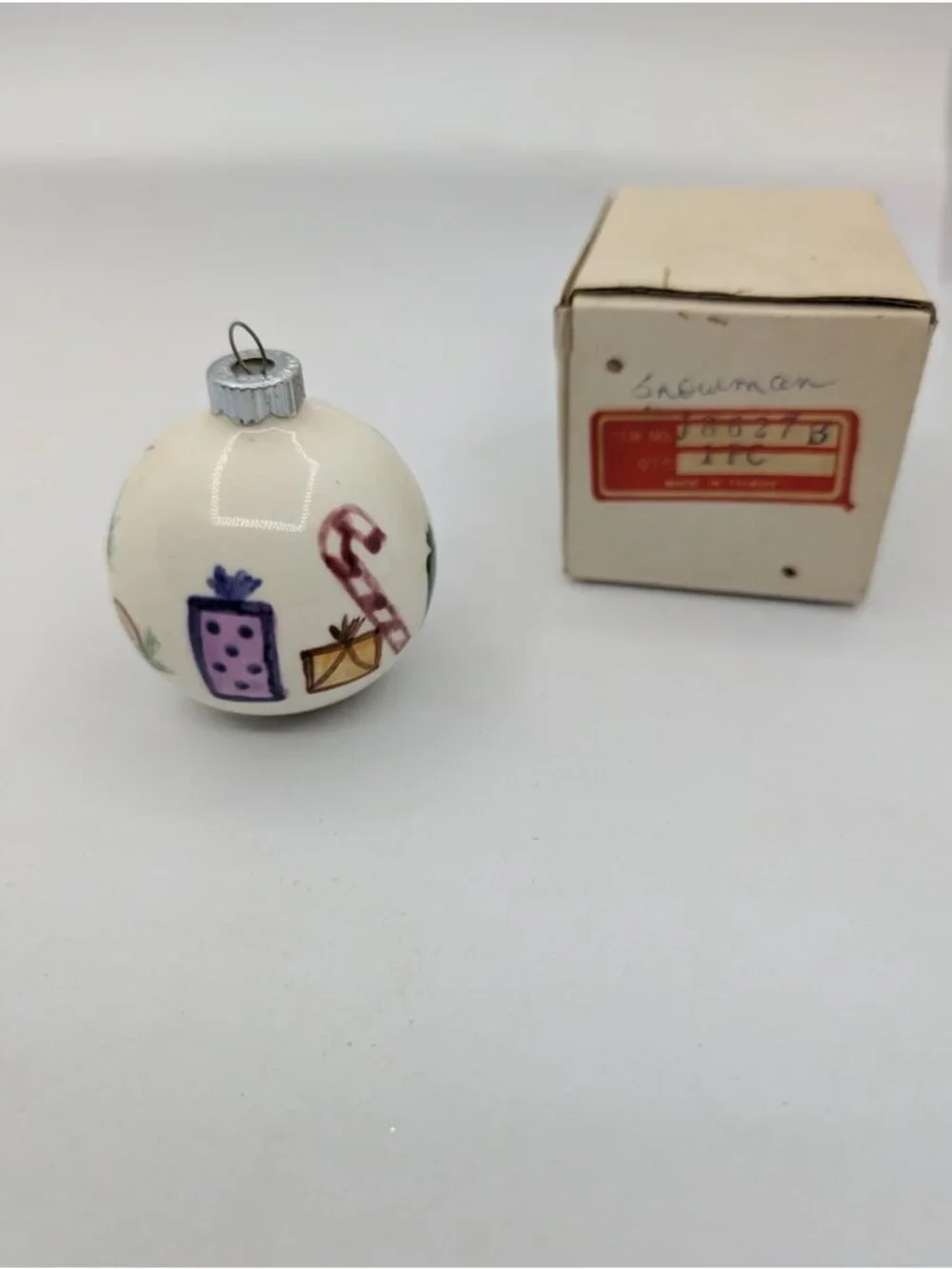 Shiny Brite USA 1981 Suzi Long Ceramic Christmas Ornament Handpainted 2”